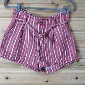 American Eagle Shorts Womens 6 Red White Striped Belted